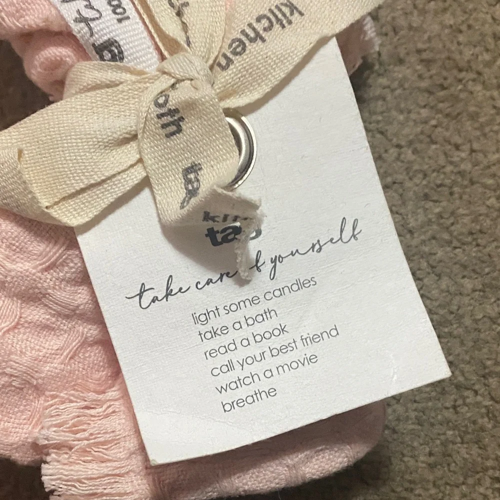 Pink Textured Cloth Set - Picture 2 of 6
